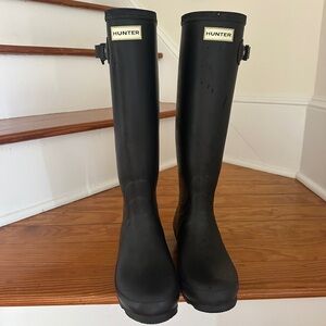 Authentic hunter rain boots